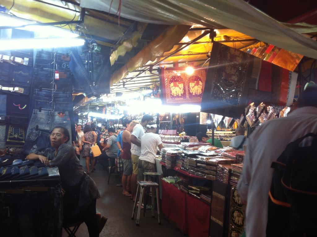 Hostel Smile Society Bangkok Zewnętrze zdjęcie