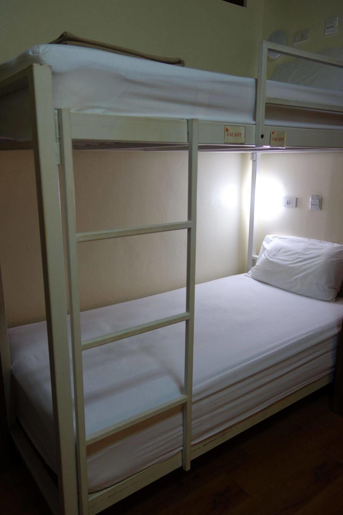 Hostel Smile Society Bangkok Zewnętrze zdjęcie